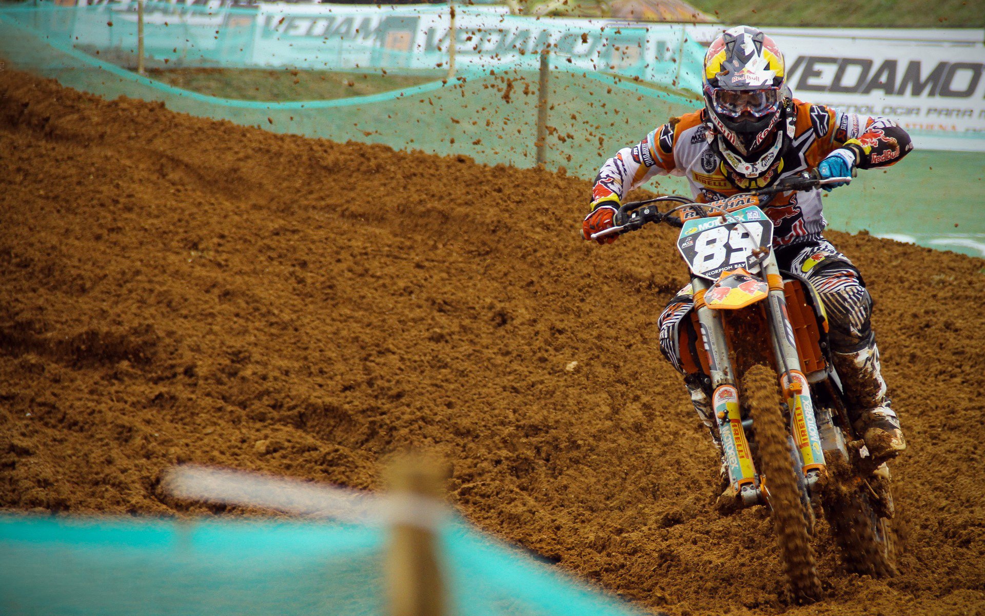 两大豪门争抢19岁天才,转会市场疯了